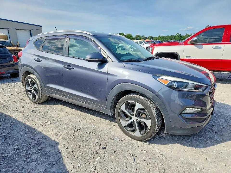 2016 HYUNDAI TUCSON SPORT  