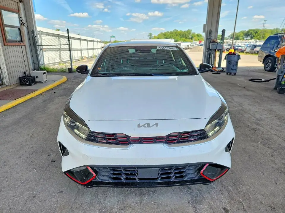 2023 KIA FORTE GT LINE  