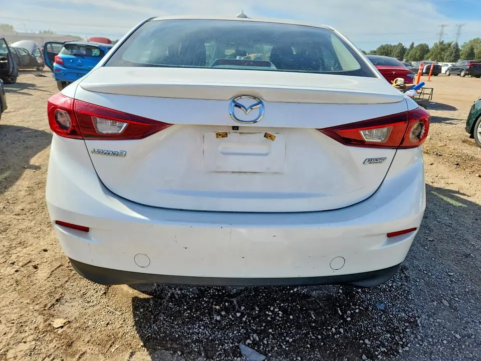 2015 MAZDA 3 TOURING  