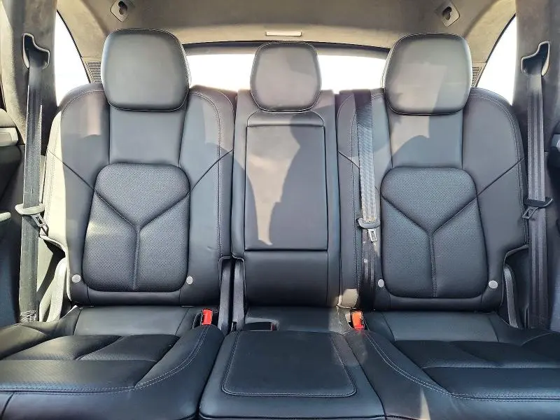 2013 PORSCHE CAYENNE GTS  