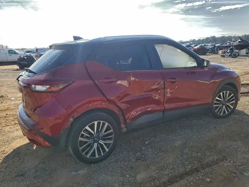 2022 NISSAN KICKS SV  