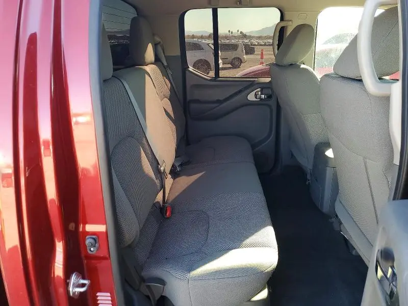 2021 NISSAN FRONTIER S  