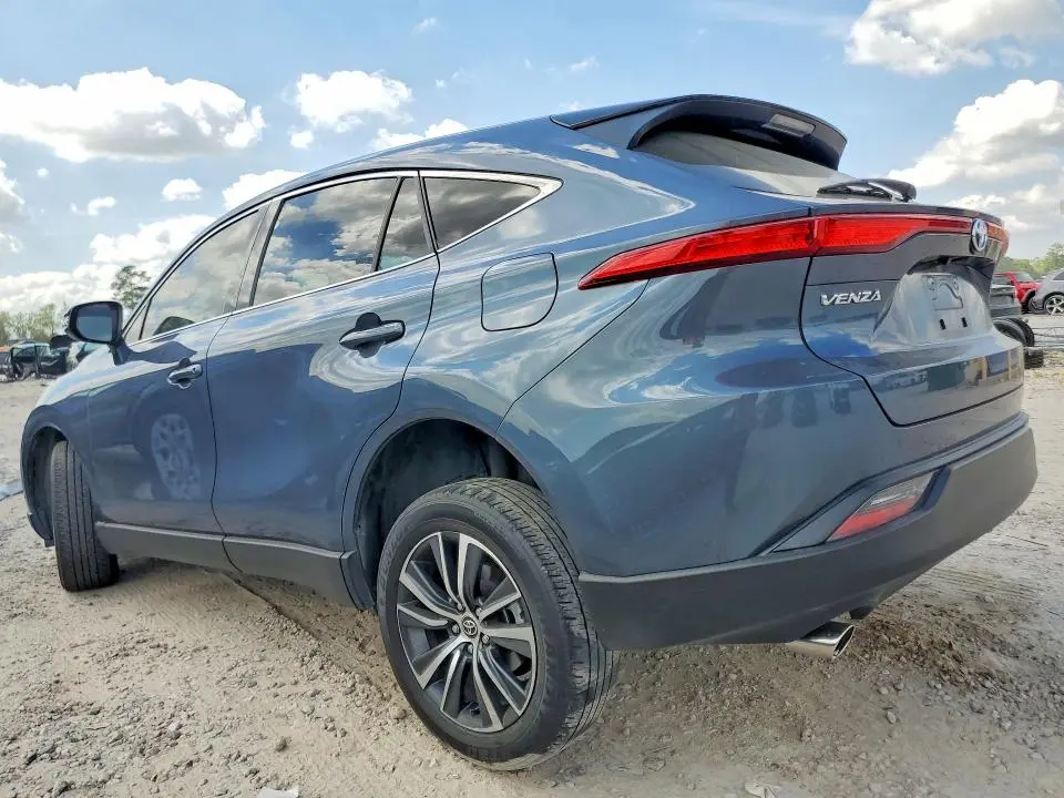 2024 TOYOTA VENZA LE  