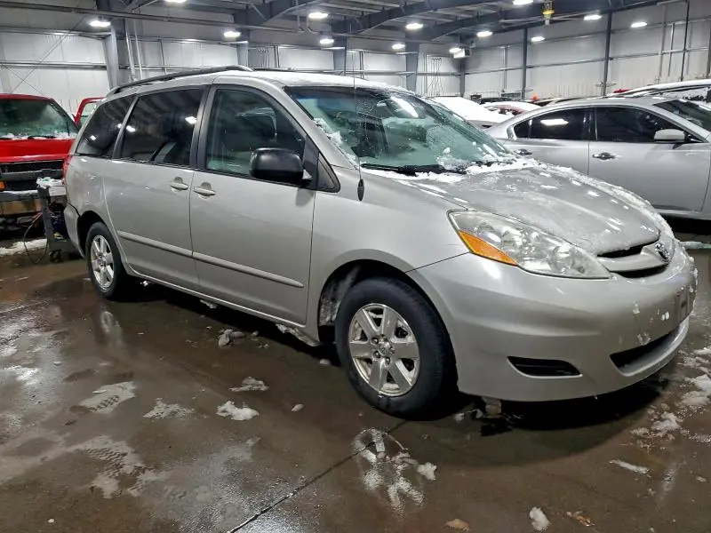 2010 TOYOTA SIENNA CE  