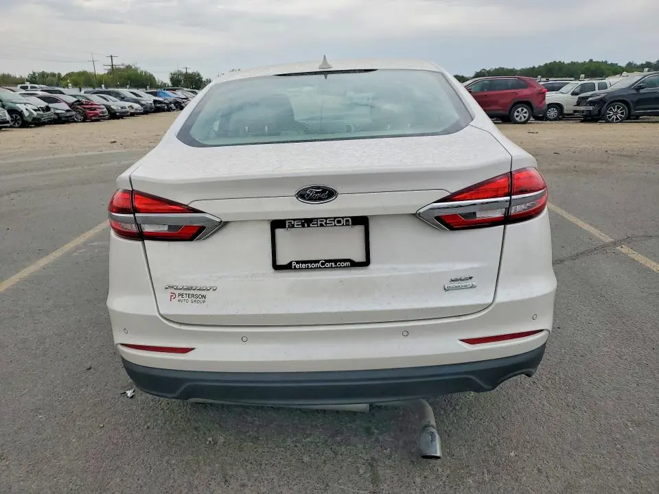 2019 FORD FUSION SE  
