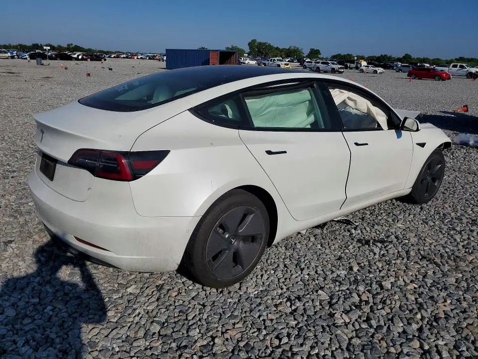 2021 TESLA MODEL 3   
