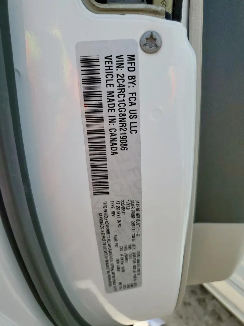 2022 CHRYSLER VOYAGER LX  