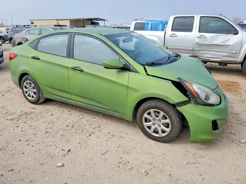 2013 HYUNDAI ACCENT GLS  