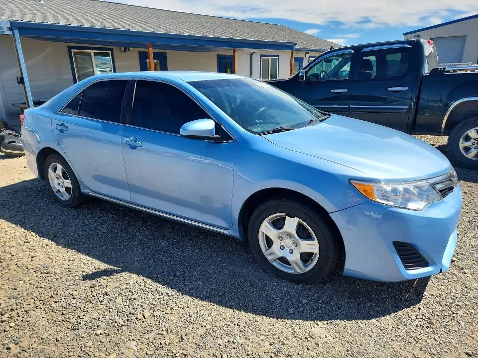 2013 TOYOTA CAMRY LE  