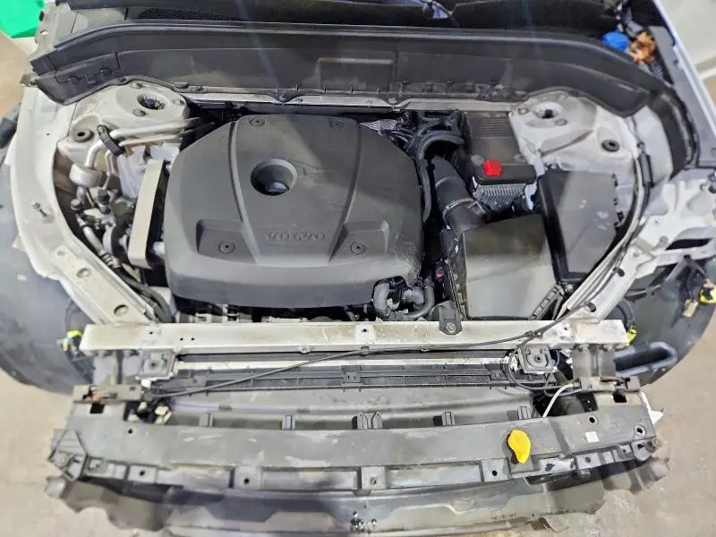 2018 VOLVO XC90 T5  
