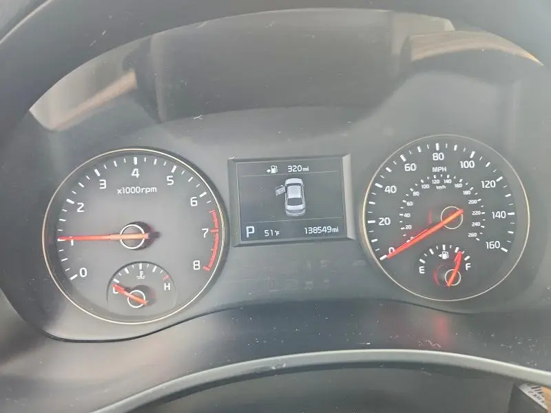 2017 KIA CADENZA PREMIUM  