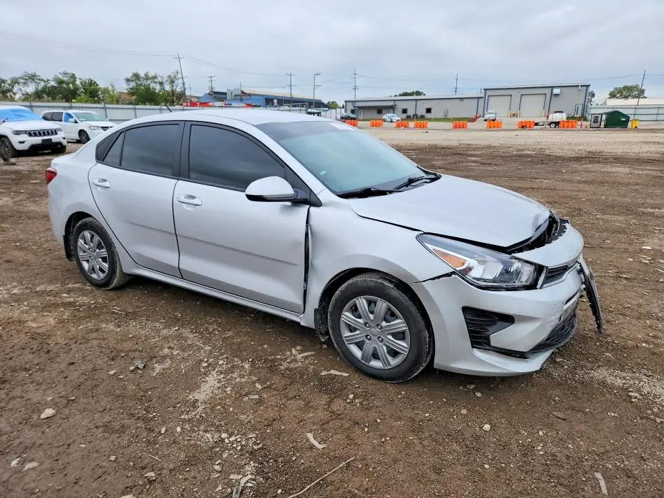 2023 KIA RIO LX  