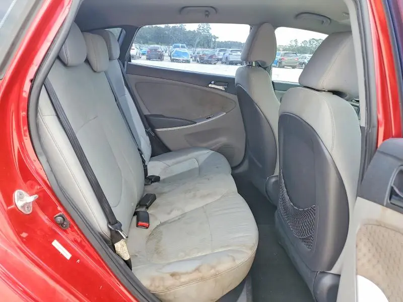 2013 HYUNDAI ACCENT SE  