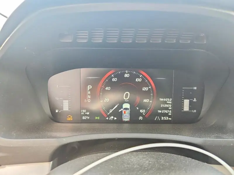 2018 VOLVO XC90 T5  