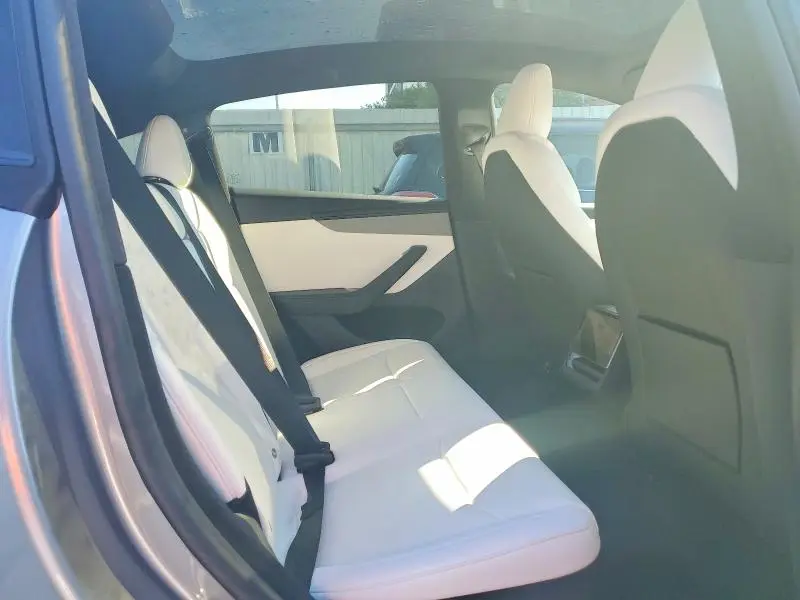 2026 TESLA MODEL Y   