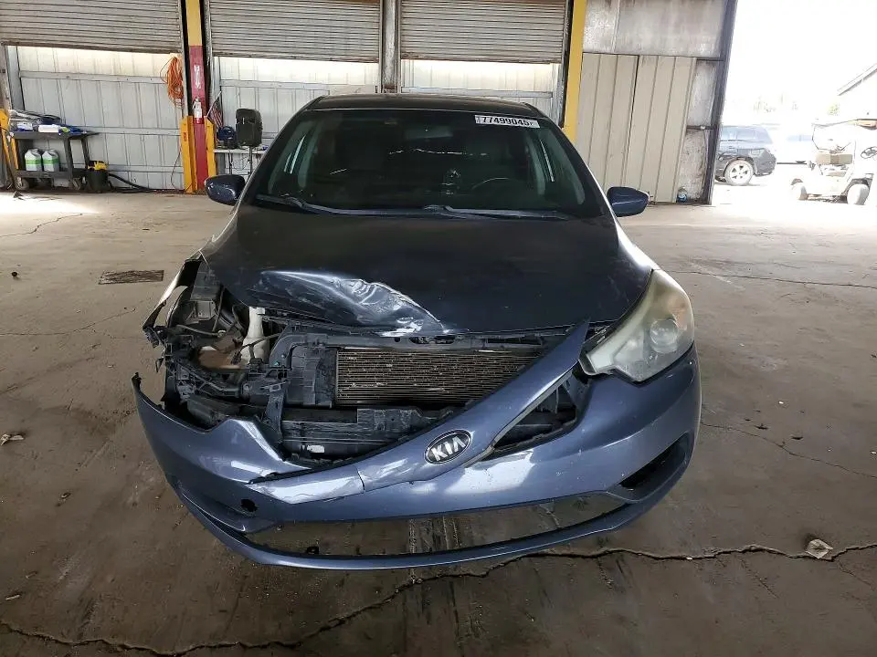 2016 KIA FORTE LX  
