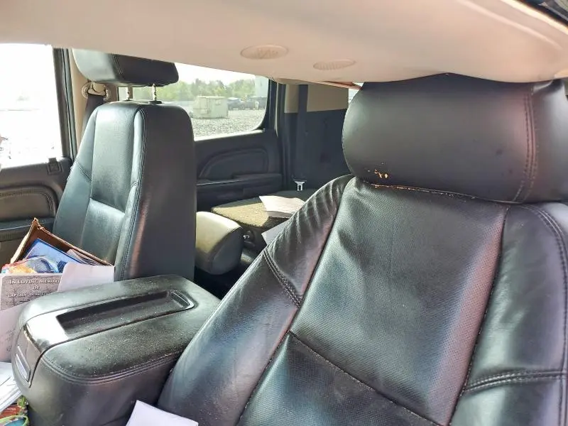 2010 GMC YUKON XL DENALI  