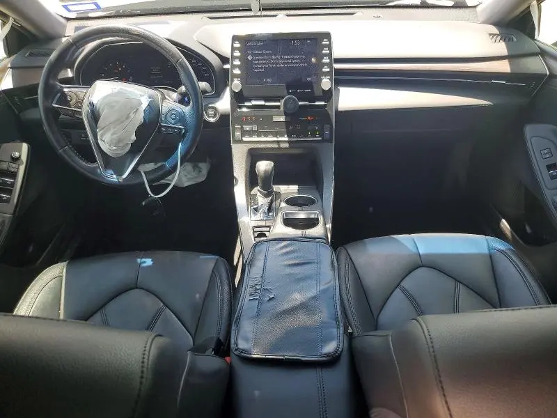 2020 TOYOTA AVALON XLE  