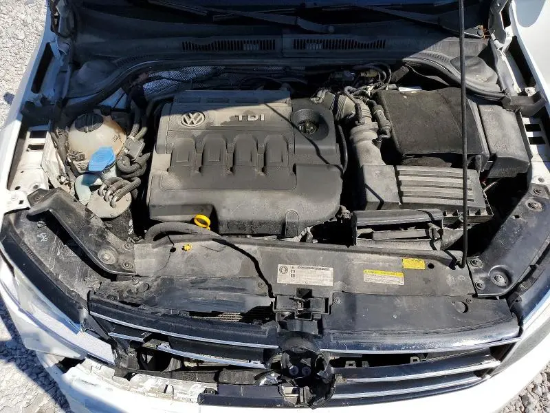 2015 VOLKSWAGEN JETTA TDI  
