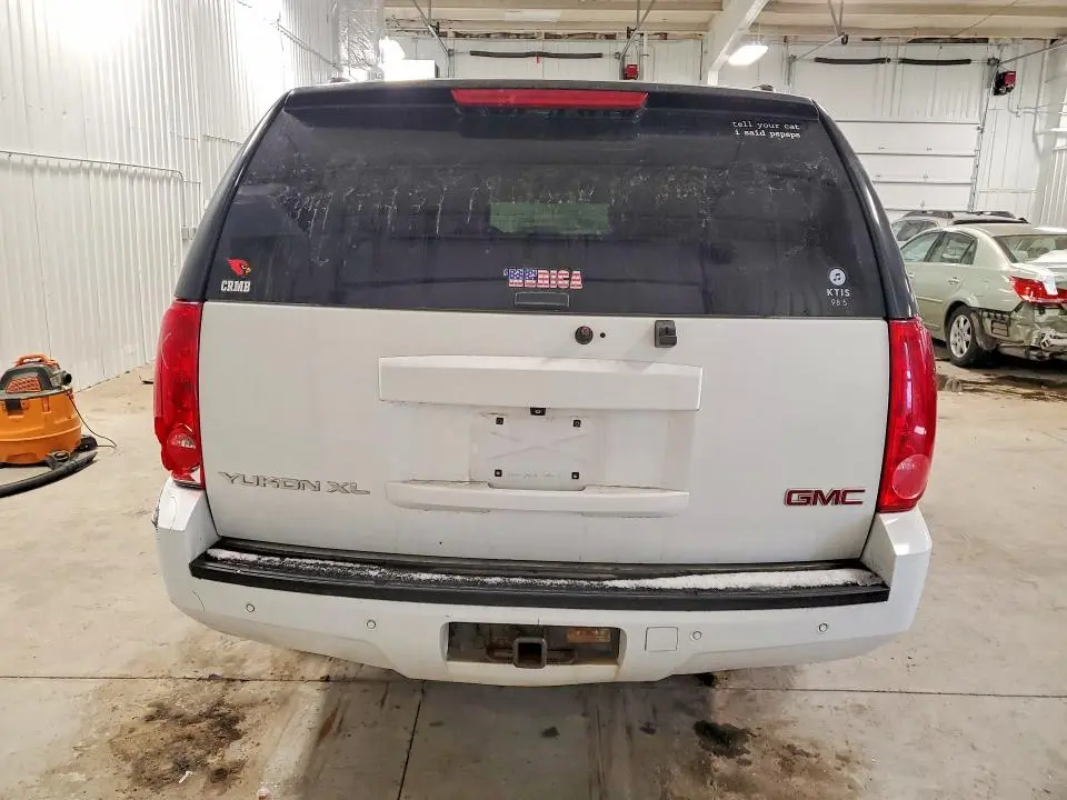 2014 GMC YUKON XL K1500 SLT  