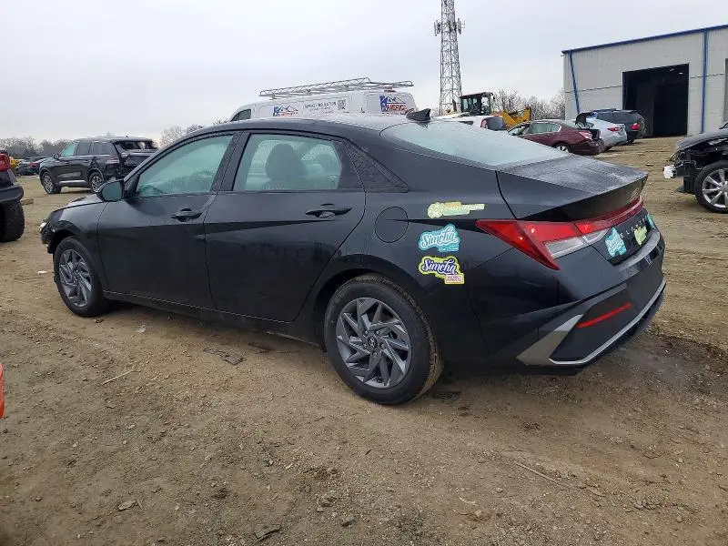 2024 HYUNDAI ELANTRA SEL  