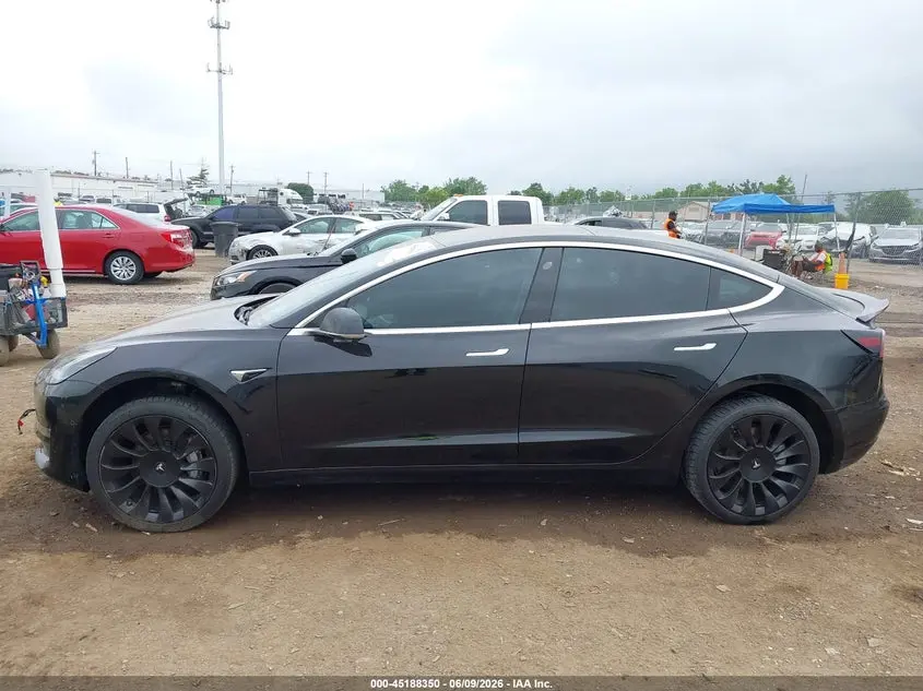 2018 TESLA MODEL 3  