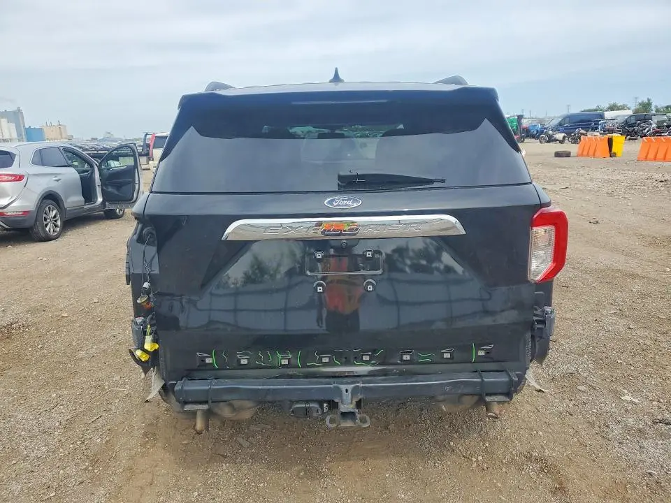 2021 FORD EXPLORER XLT  