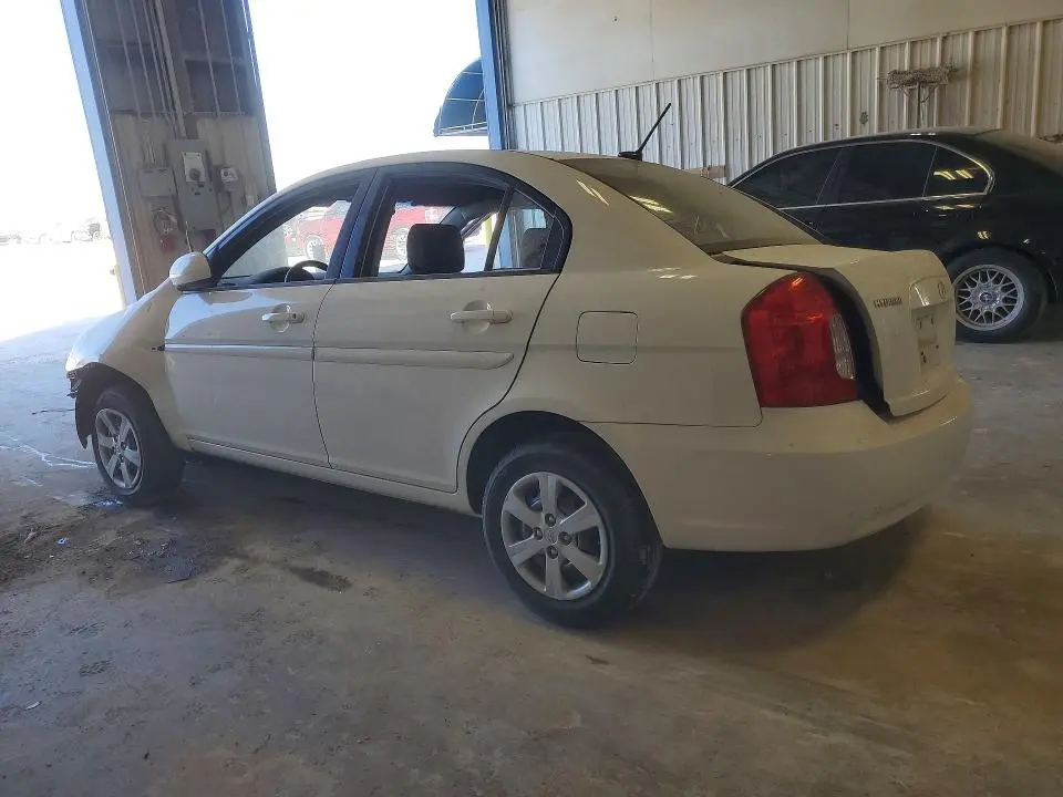 2010 HYUNDAI ACCENT GLS  