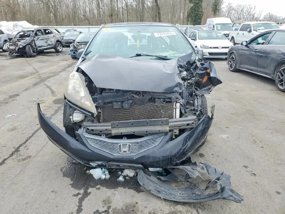 2013 HONDA FIT   