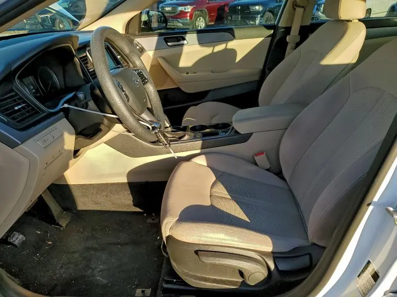 2018 HYUNDAI SONATA SE  