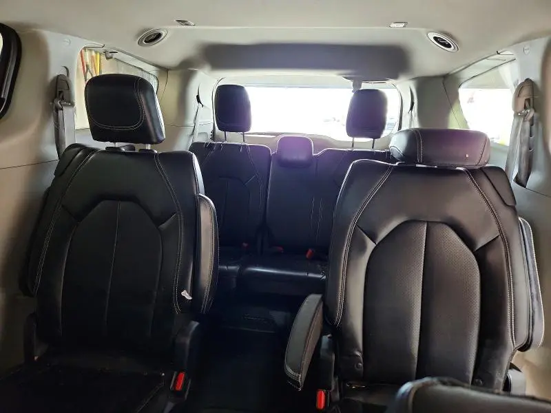 2020 CHRYSLER VOYAGER LXI  