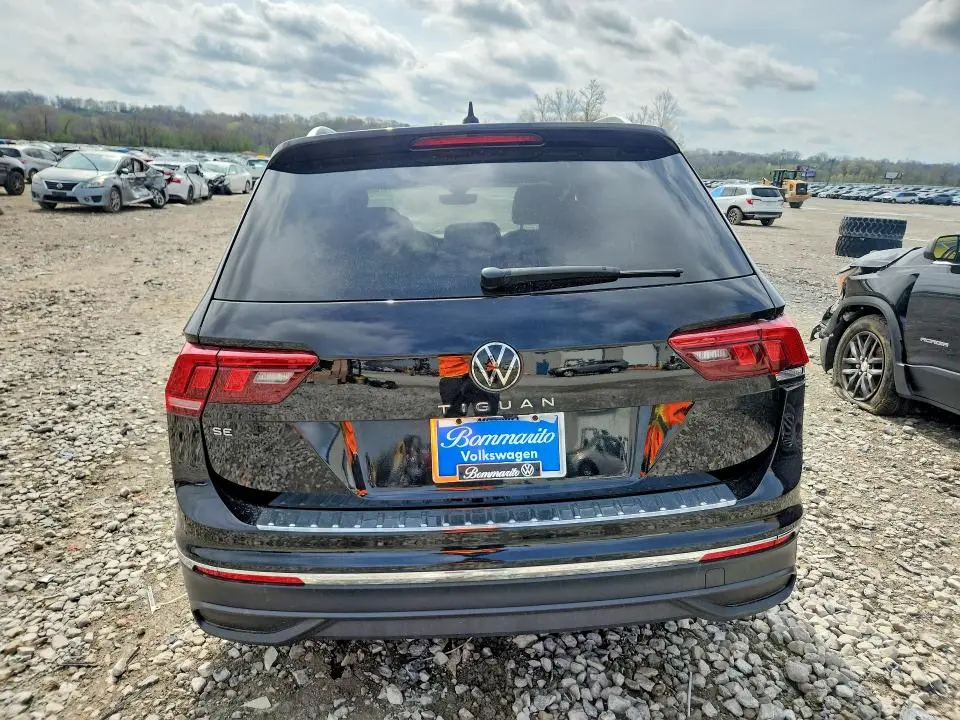 2023 VOLKSWAGEN TIGUAN SE  