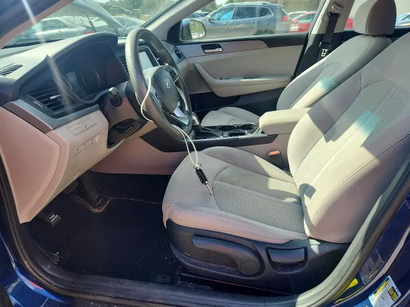 2018 HYUNDAI SONATA SE  