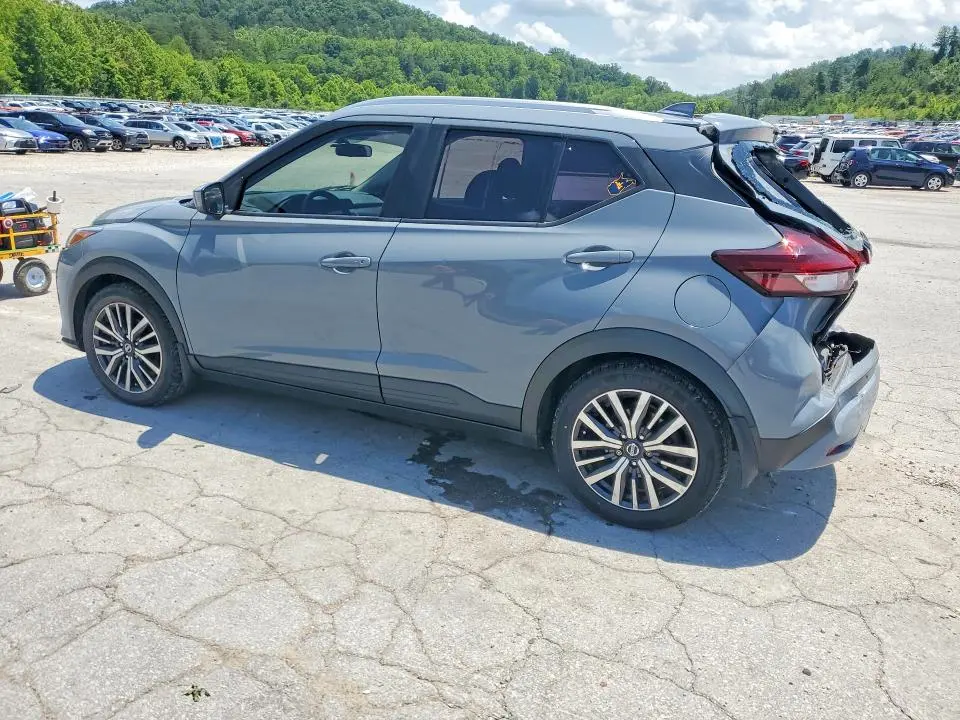 2021 NISSAN KICKS SV  