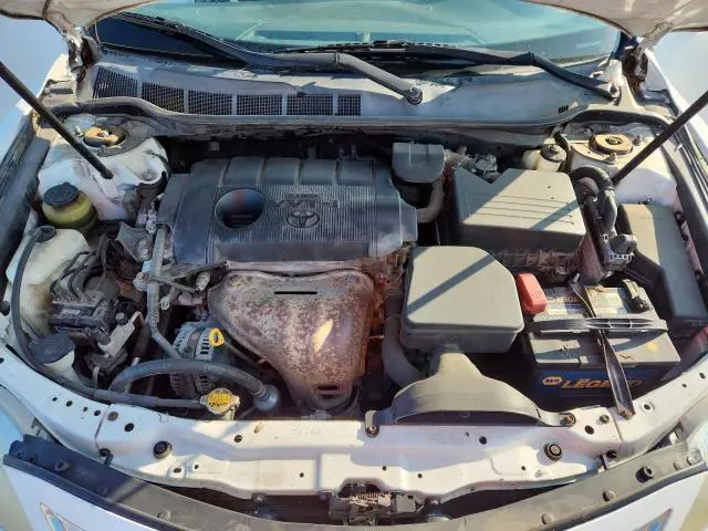 2011 TOYOTA CAMRY XLE  