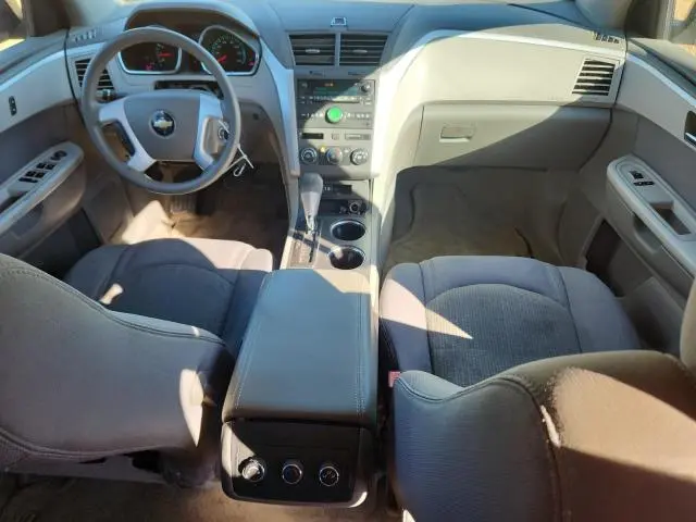 2010 CHEVROLET TRAVERSE LS  