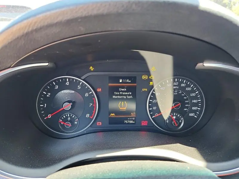 2023 KIA STINGER GT-LINE  