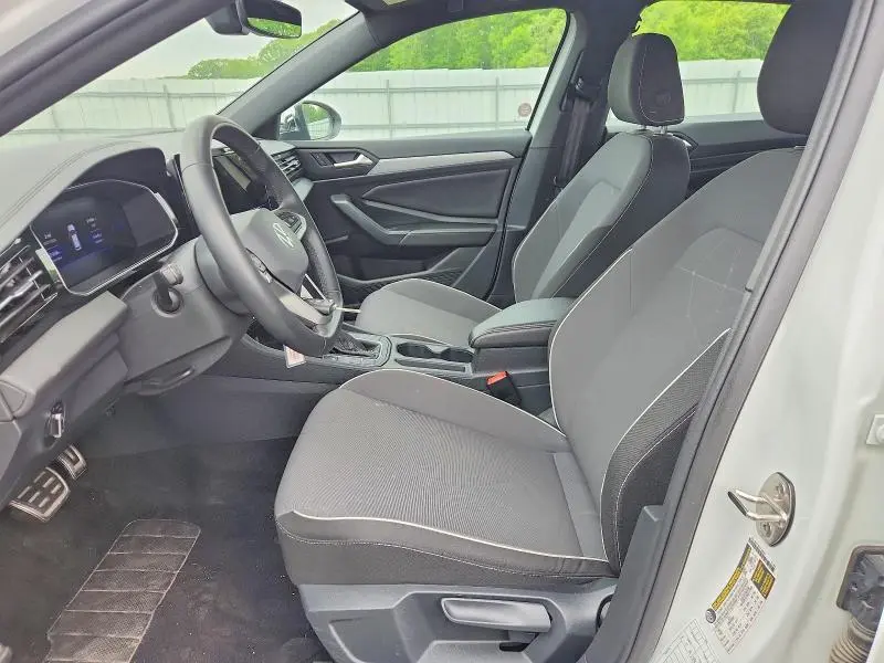 2025 VOLKSWAGEN JETTA SPORT  