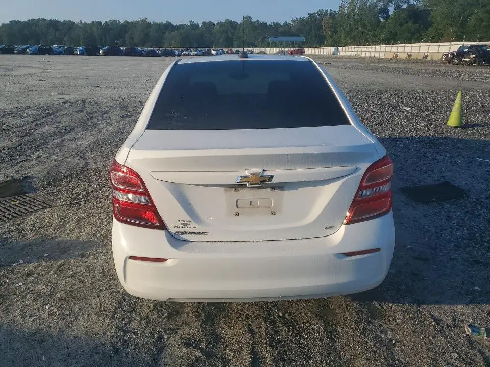 2020 CHEVROLET SONIC LT  
