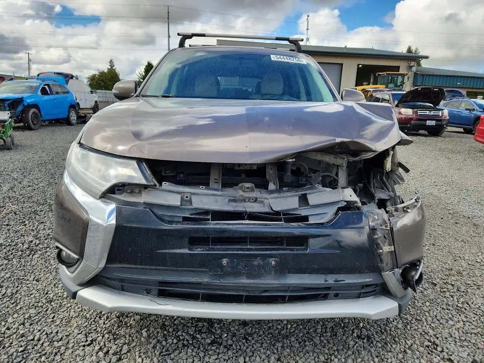 2016 MITSUBISHI OUTLANDER SE  