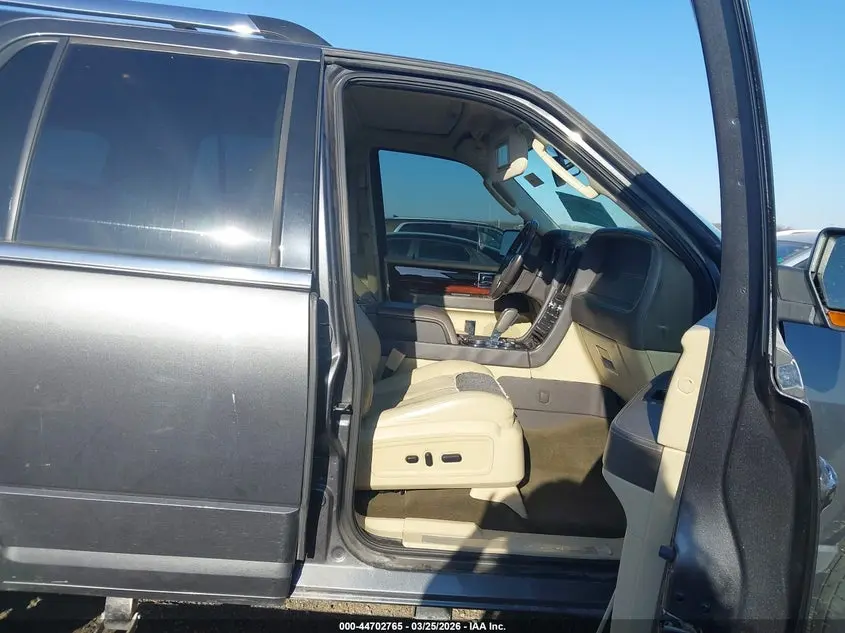 2015 LINCOLN NAVIGATOR  