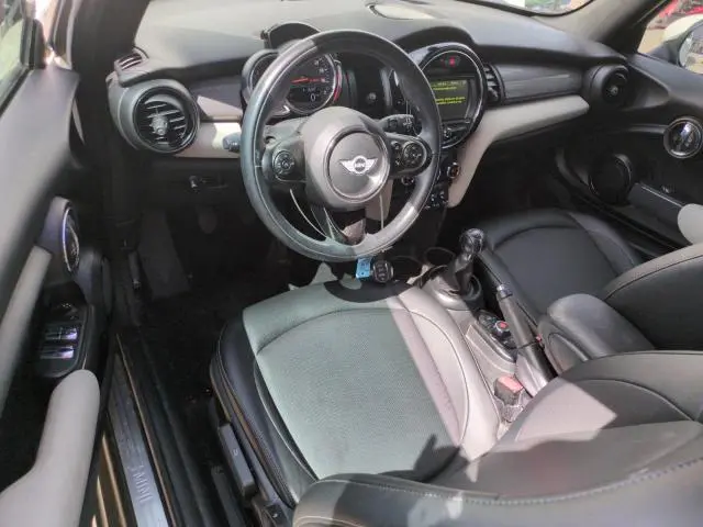 2018 MINI COOPER   