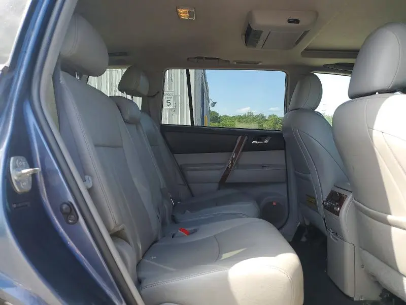 2012 TOYOTA HIGHLANDER LIMITED  