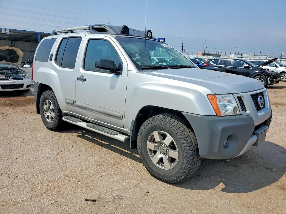 2011 NISSAN XTERRA X  