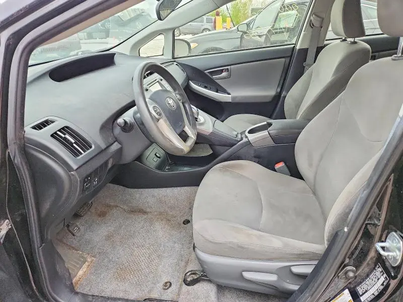 2015 TOYOTA PRIUS THREE  