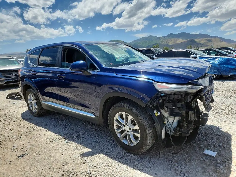 2019 HYUNDAI SANTA FE SE  