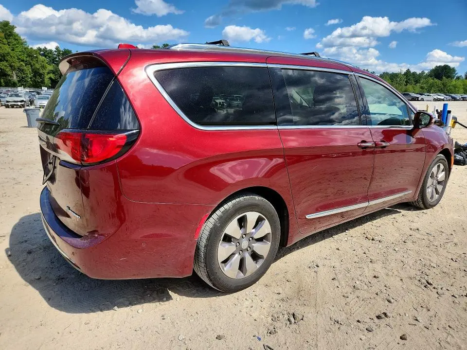 2019 CHRYSLER PACIFICA HYBRID LIMITED  