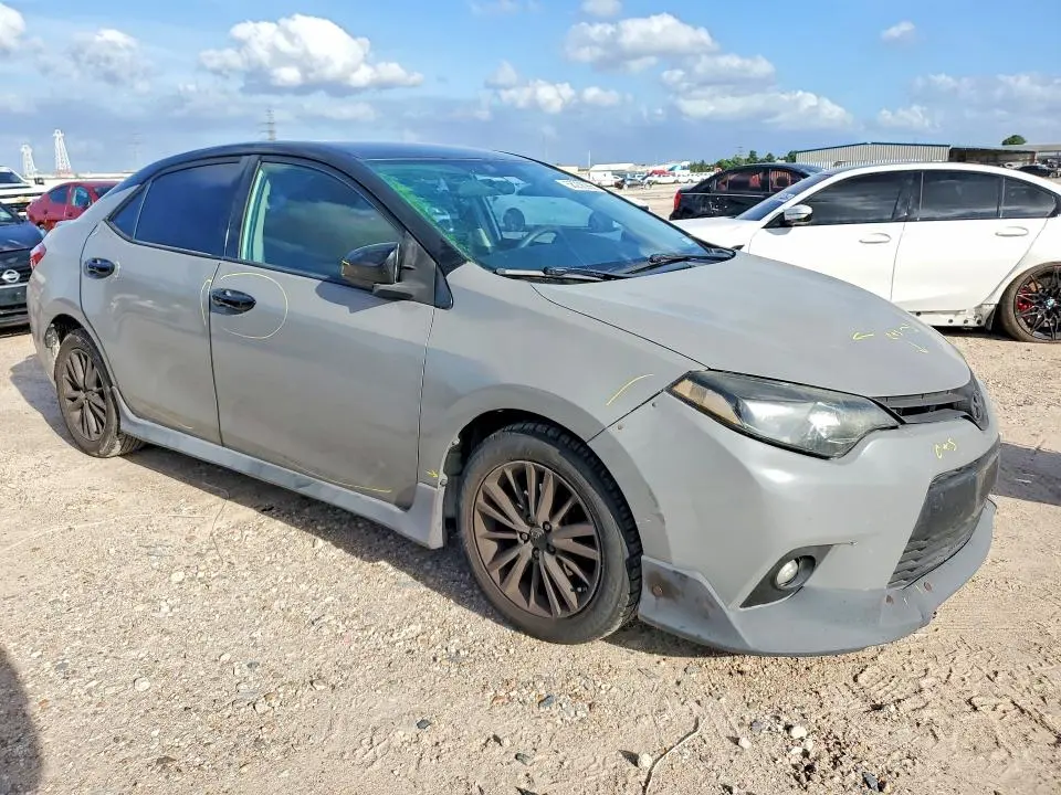 2016 TOYOTA COROLLA LE PLUS  