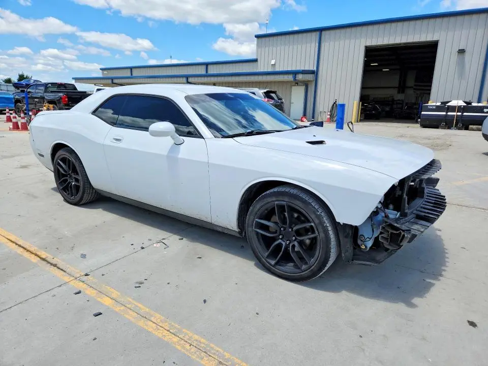 2010 DODGE CHALLENGER SE  