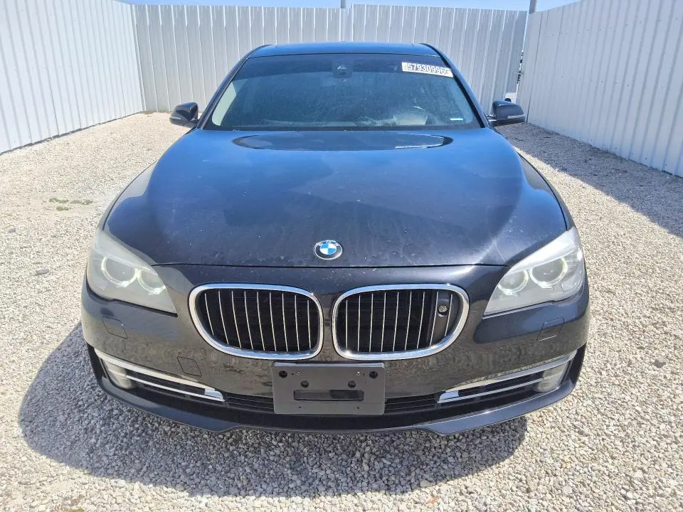 2013 BMW 750 I  